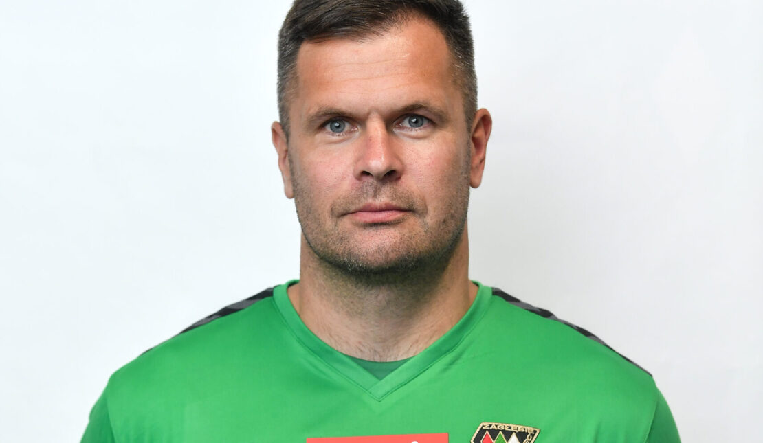 <br />
<b>Warning</b>:  Illegal string offset 'alt' in <b>/home/virtualki/207183/wp-content/themes/zaglebie/single-pilka-players.php</b> on line <b>36</b><br />
h