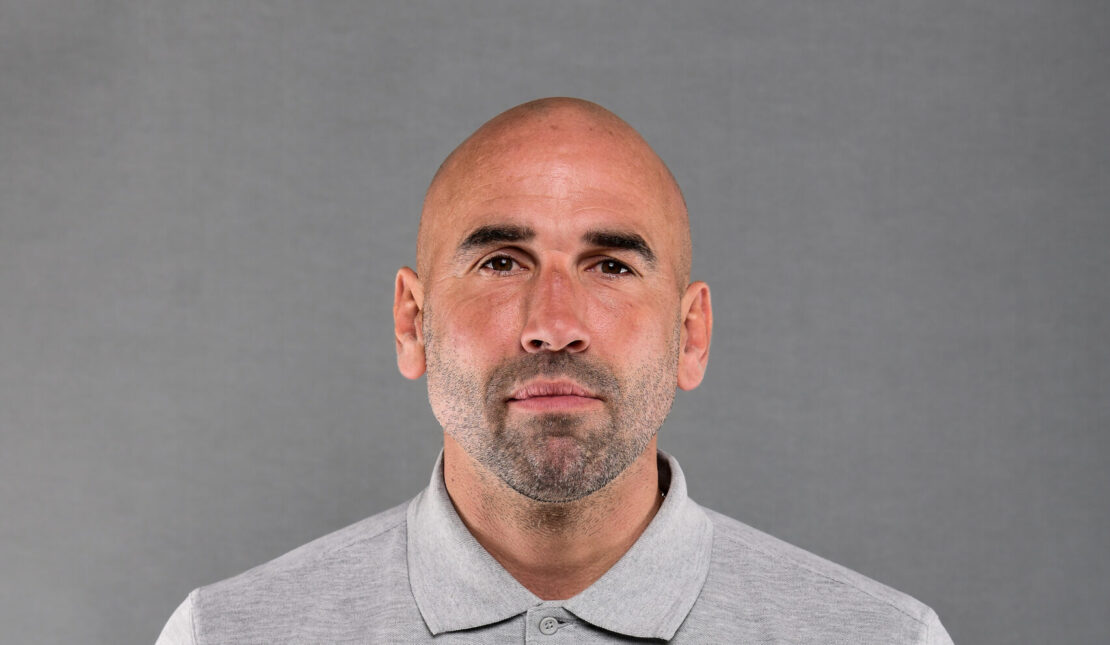 <br />
<b>Warning</b>:  Illegal string offset 'alt' in <b>/home/virtualki/207183/wp-content/themes/zaglebie/single-pilka-players.php</b> on line <b>36</b><br />
h