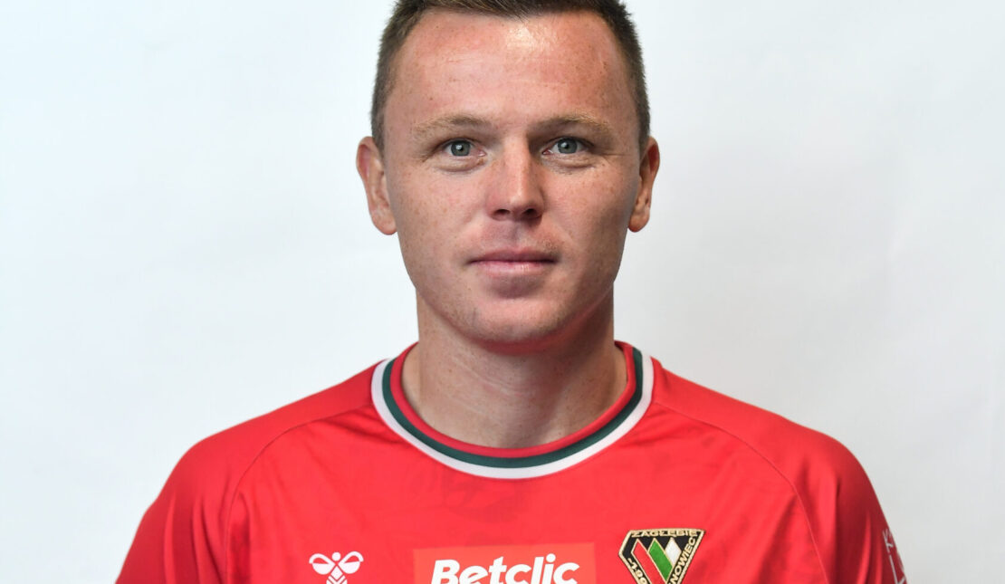 <br />
<b>Warning</b>:  Illegal string offset 'alt' in <b>/home/virtualki/207183/wp-content/themes/zaglebie/single-pilka-players.php</b> on line <b>36</b><br />
h