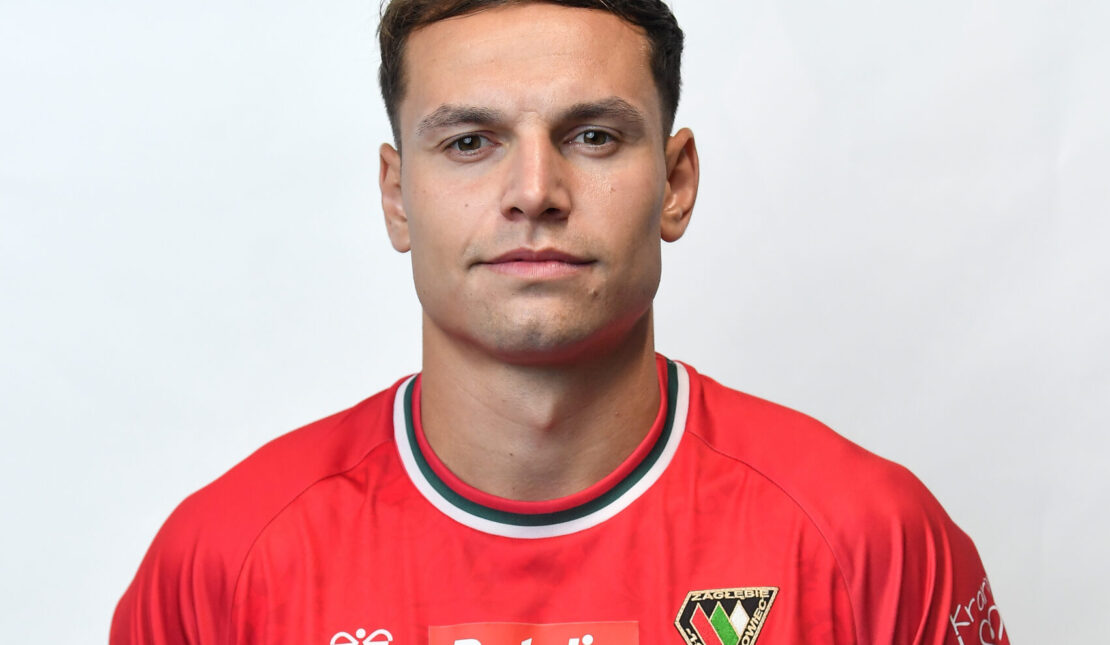 <br />
<b>Warning</b>:  Illegal string offset 'alt' in <b>/home/virtualki/207183/wp-content/themes/zaglebie/single-pilka-players.php</b> on line <b>36</b><br />
h