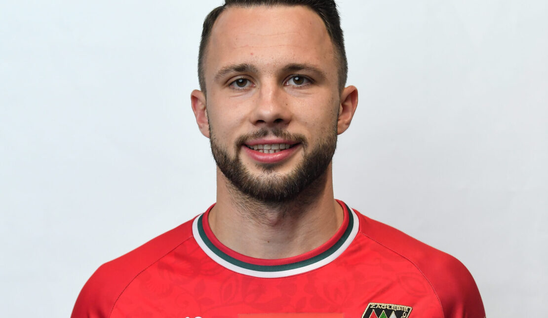 <br />
<b>Warning</b>:  Illegal string offset 'alt' in <b>/home/virtualki/207183/wp-content/themes/zaglebie/single-pilka-players.php</b> on line <b>36</b><br />
h